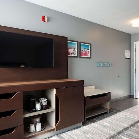 Hampton Inn & Suites Salt Lake City Airport Eksteriør billede