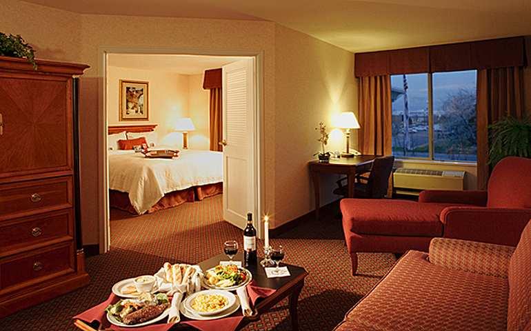 Hampton Inn & Suites Salt Lake City Airport Eksteriør billede