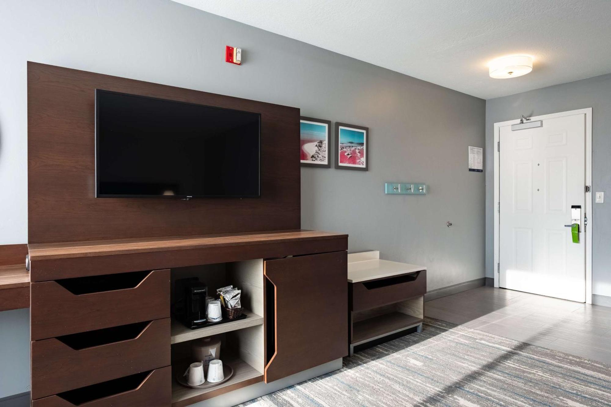 Hampton Inn & Suites Salt Lake City Airport Eksteriør billede