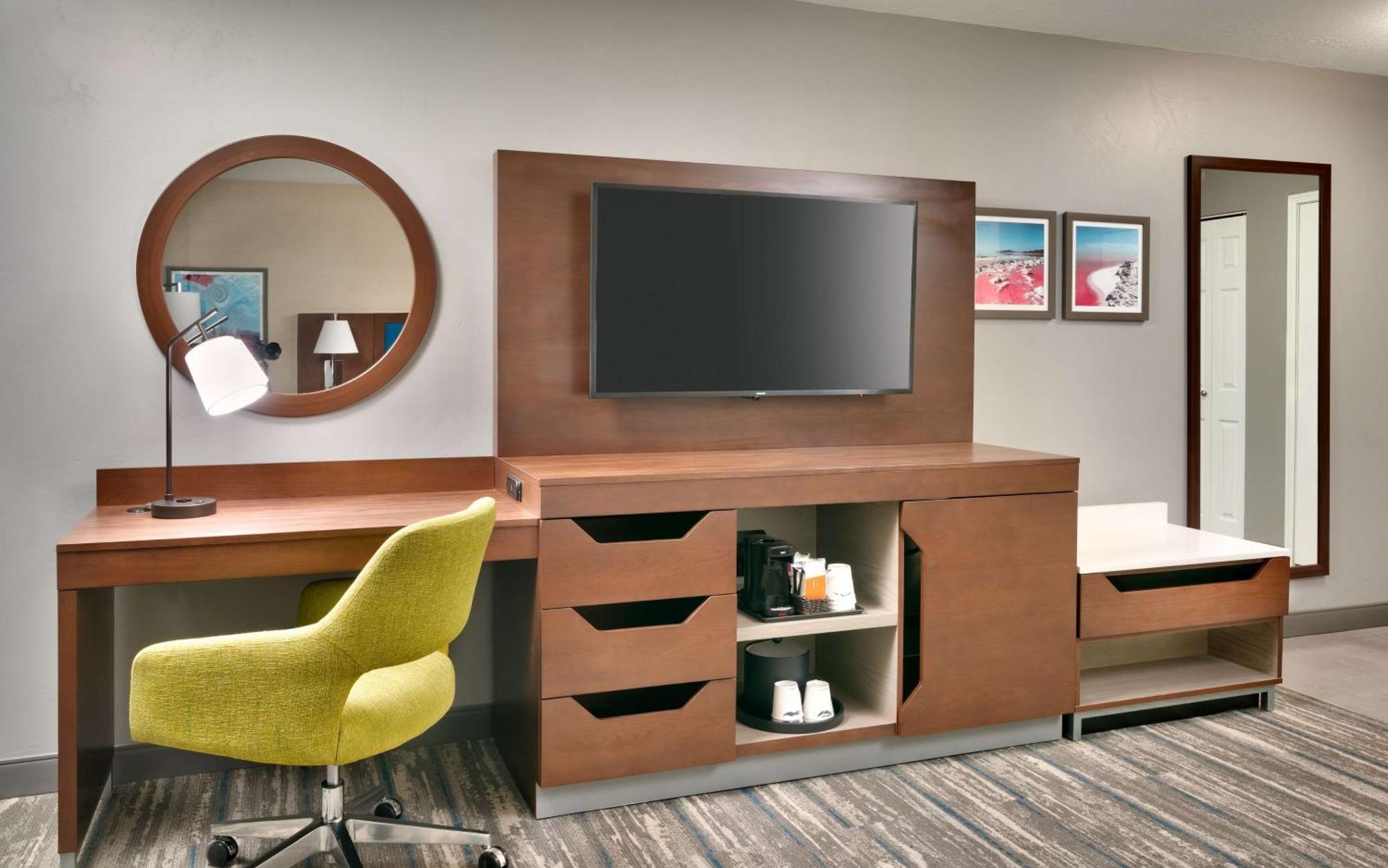 Hampton Inn & Suites Salt Lake City Airport Eksteriør billede
