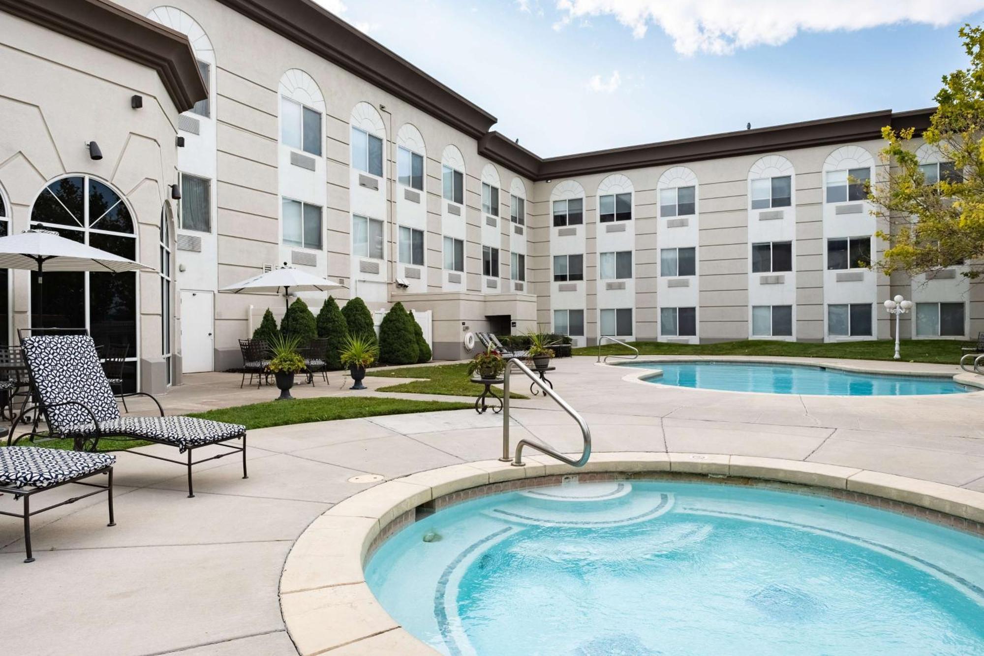 Hampton Inn & Suites Salt Lake City Airport Eksteriør billede