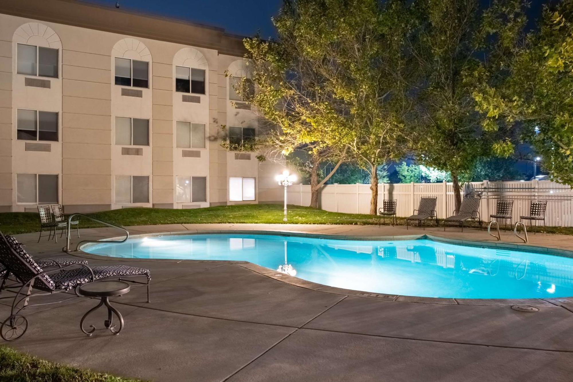 Hampton Inn & Suites Salt Lake City Airport Eksteriør billede